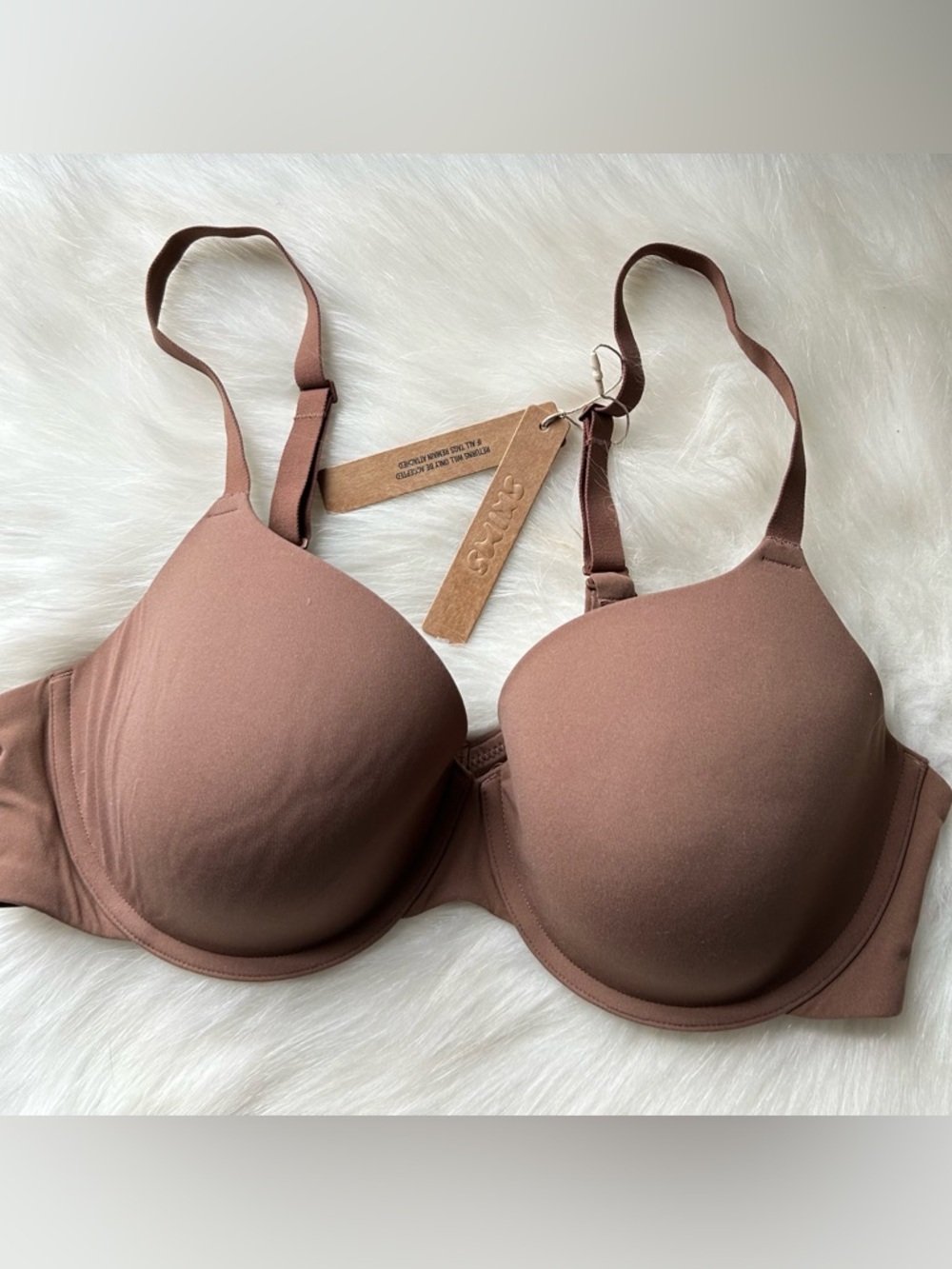 SKIMS Fits Everybody Tshirt Bra 38C BR-UWR-2294